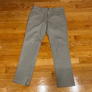 Uniqlo Chino Pants (Khaki) 32x34